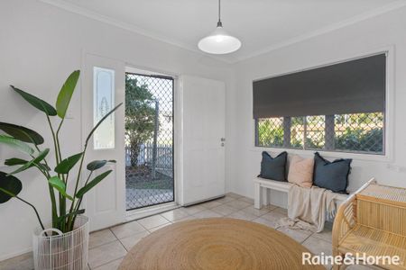 Convenience & Quiet Living - Photo 2