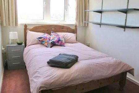 2 Bed Flat, Prospect Ring, N2 - Photo 3