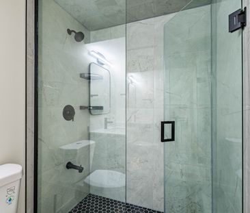 For Lease - 102 Leadenhall Road, Brampton, Ontario - Photo 3