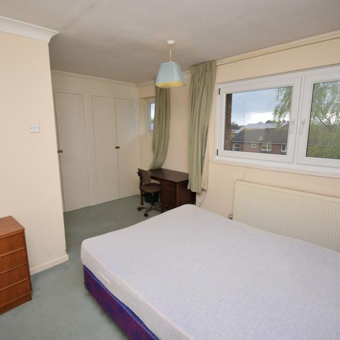 2 bedroom maisonette to rent - Photo 1