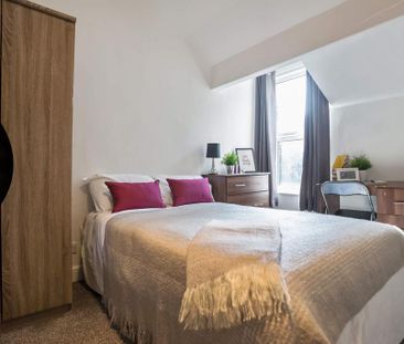 5 bedroom house to rent - Photo 1