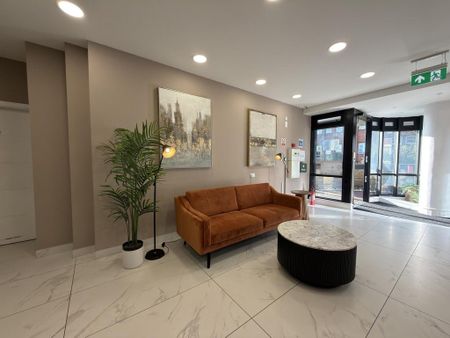 2 bedroom ground floor flat to rent - Photo 3