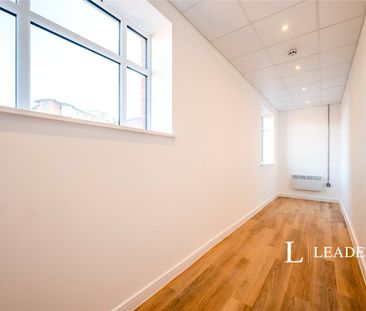 1 bedroom apartment to rent Commercial Road, Portsmouth, Hampshire,... - Photo 2