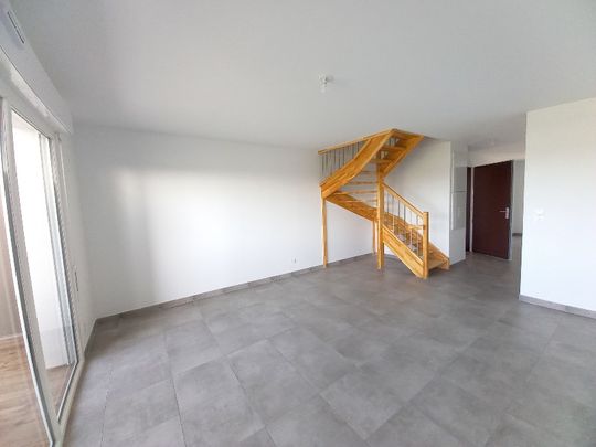 ST SAUVEUR / Location Appartement 3 Pièces 66 m² - Photo 1