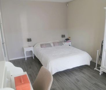 Location Appartement 3 pièces 69m² ANGERS 49000 - Photo 2