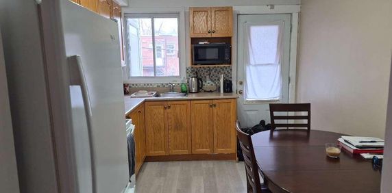 Beau 4 1/2 - Saint-Michel - dispo dès 1er juin - Photo 2