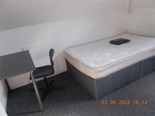 Student Properties to Let - Photo 1