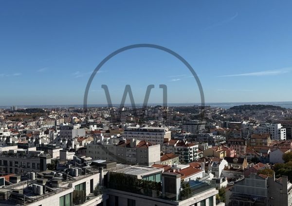 Apartamento T5+1 em Lisboa