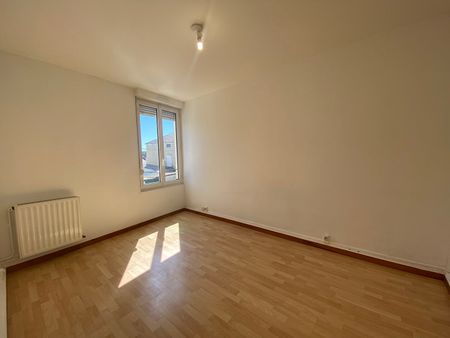 Location Appartement 2 pièces 44m² - Photo 2