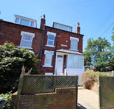 3 bedroom terraced house to rent - Photo 5