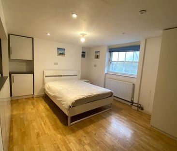 Studio Flat, Bedford Street, BN2 - Photo 4