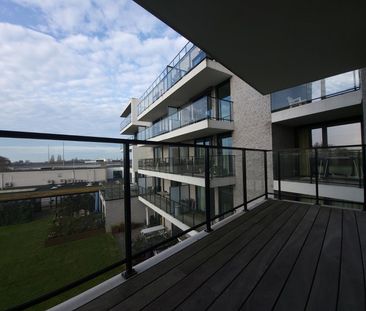 Centraal gelegen, instapklaar appartement met 2 slaapkamers - Photo 2