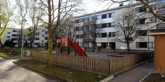 Kullstigen 24, Skogås - Foto 3