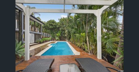 Tropical Family Oasis with Pool + Solar! - Photo 4