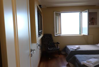 4 QUARTOS | ESTRADA MONUMENTAL | FUNCHAL