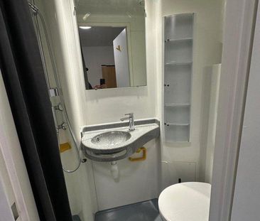 Studio to rent - Photo 2
