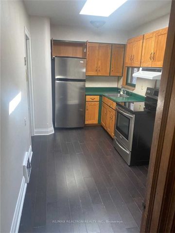 For Lease - 71 Lesmount Avenue Unit# Main, Toronto, Ontario - Photo 4