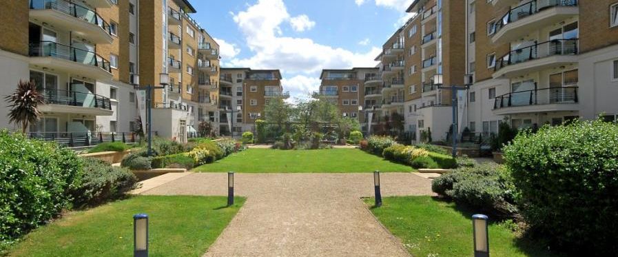 RIVERSIDE WEST, SMUGGLERS WAY, SW18, London - Photo 1