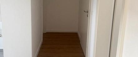 Schöne renovierte 3 Zimmer Wohnung mit Terrasse in Leverkusen - Photo 1