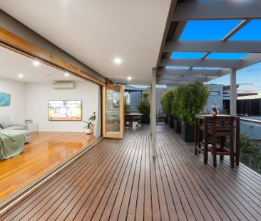 Luxury Family Living - Photo 4