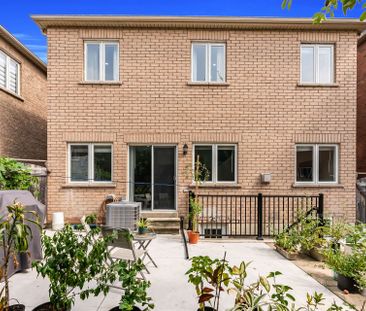 For Lease - 11 Maddybeth Crescent, Brampton, Ontario - Photo 2