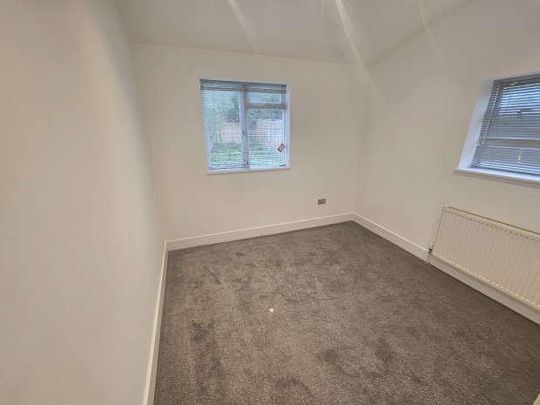 Chichele Road, Willesden Green, NW2 - Photo 1