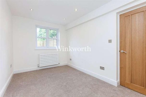 Endymion Road, London, N4 - Photo 1