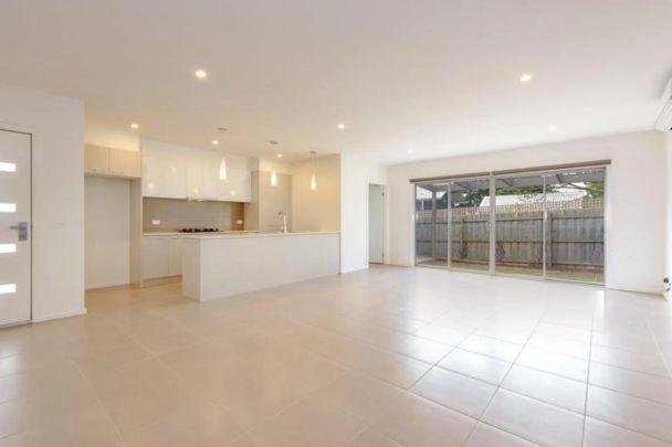 Superb Tidy Unit - Photo 1