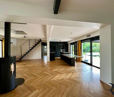 AIGREFEUILLE Maison 7 pièces 165 m2 avec piscine - Photo 3