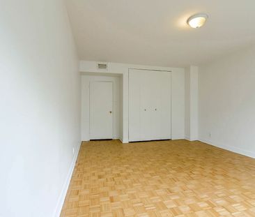 3555 Cote-des-Neiges Road, Montréal, QC - Photo 6