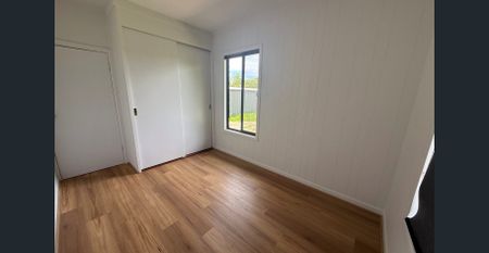 Space, Comfort & Convenience 3 bedroom home!! - Photo 3