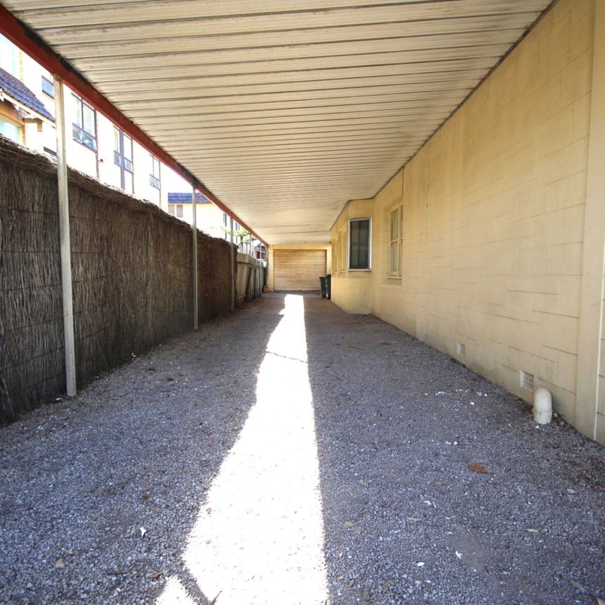 Adelphi Tce (H54), Glenelg – Room F - Photo 1