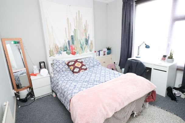 Coburn Street, Cathays - Photo 1