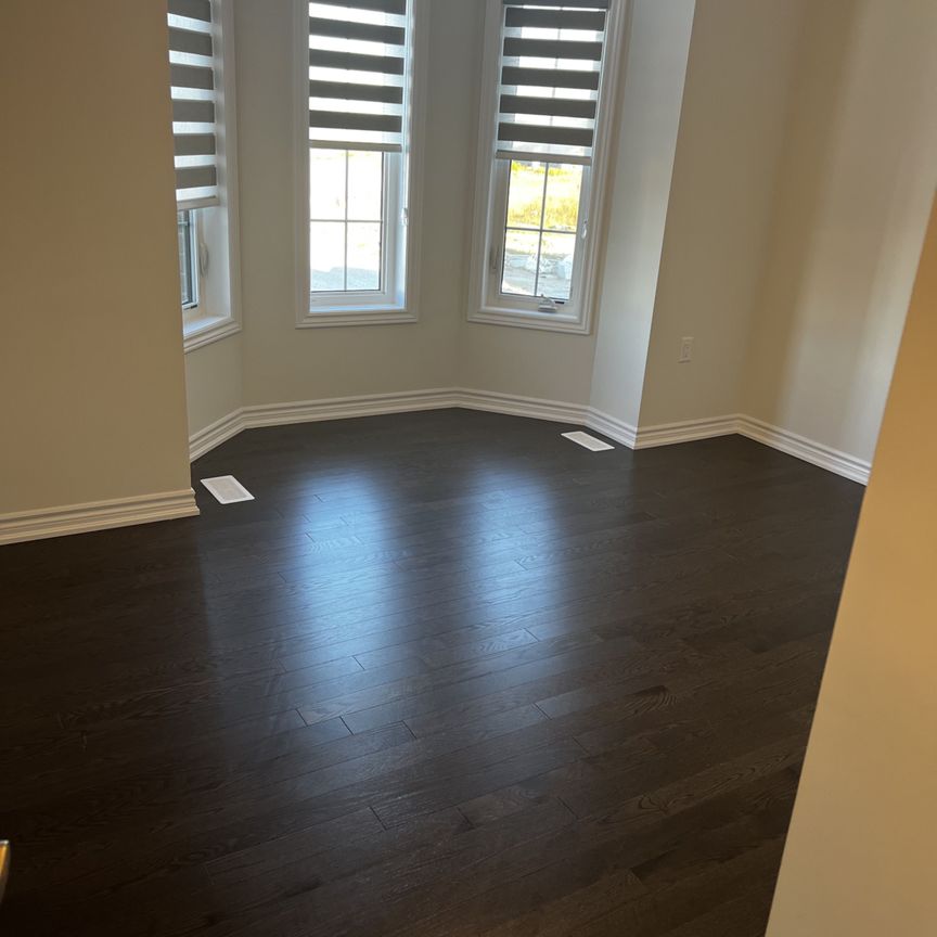 For Lease - 211 TERRY FOX Drive, Barrie, Ontario - Photo 1