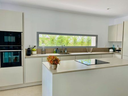 Marbella, Andalusia 29603 - Photo 2