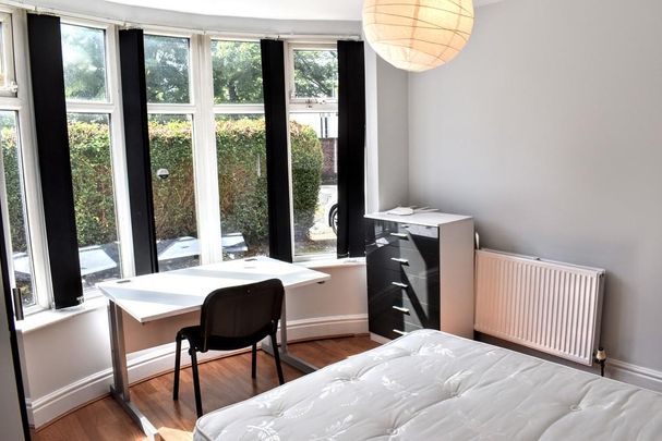 1 bedroom in a house share to rent - Photo 1