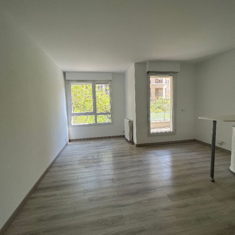 APPARTEMENT- 1 pièce - 25.40 m² - Photo 1