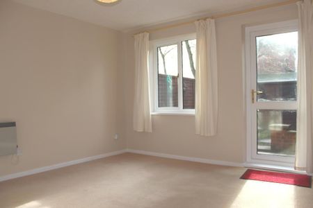 2 bedroom terraced house to rent - Photo 3