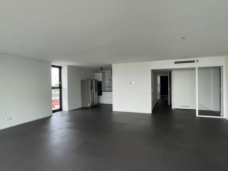 Appartement te huur: Koetsierbaan 259 1315 SP Almere - Photo 2