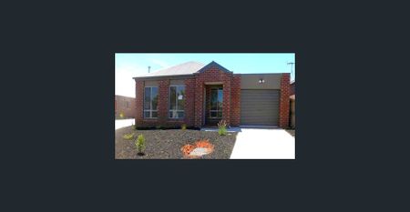 Comfortable 3-Bedroom Home in a Quiet Darley Court - Photo 4