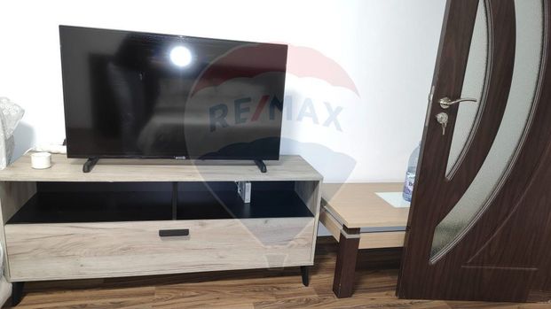 Apartament cu 1 camere de închiriat în zona Brazda lui ... - Fotografie 1