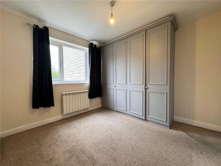 2 bedroom semi-detached house to rent - Photo 2