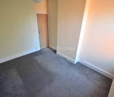 Price £1,595 pcm - Available Now - Furnished - Photo 1