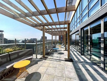 Rent at the iconic Thames Quarter; this second floor, two bedroom apartment is situated in this modern rental community with superb on site residents facilities. - Photo 3