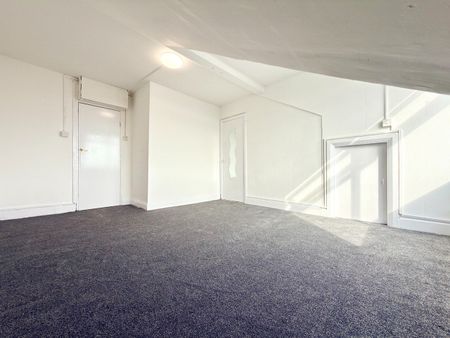 Studio Flat, Romford Road, E7 - Photo 5