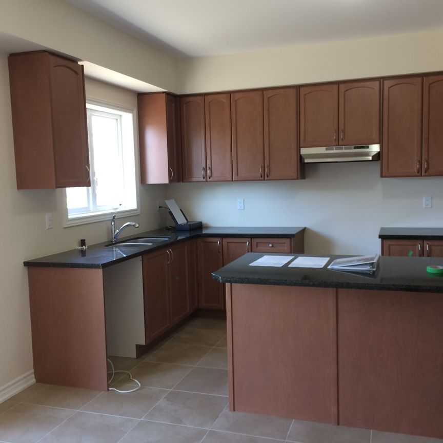 For Lease - 14 Cohoe Street, Brampton, Ontario - Photo 1