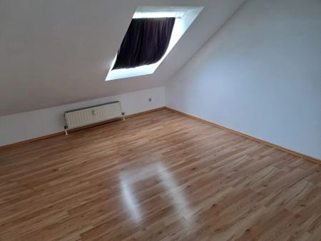 Zentrumsnahe 2-Zimmer-Dachgeschosswohnung in ruhiger Lage - Foto 4