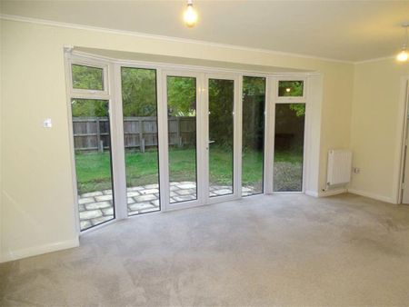 4 bedroom house to rent - Photo 2