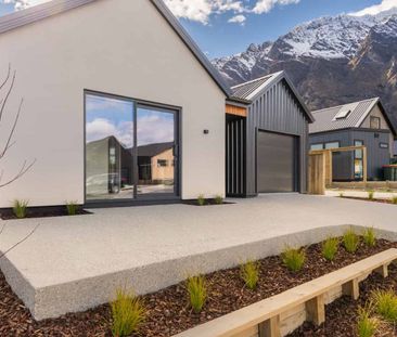 Brand New Hanleys Home - Photo 4