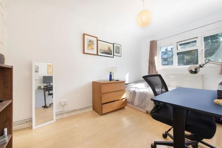 3 bedroom flat to rent - Photo 5